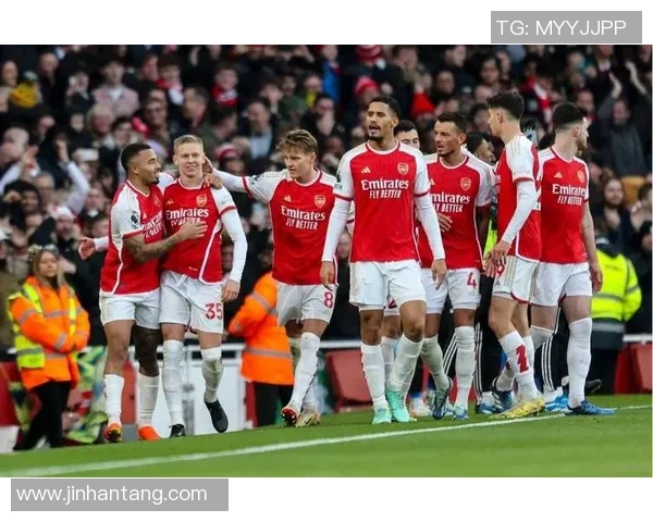 德甲激战阿森纳大胜里昂6比2全场沸腾瞬间回顾与分析